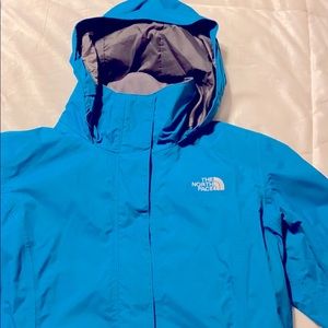 Women’s North Face raincoat